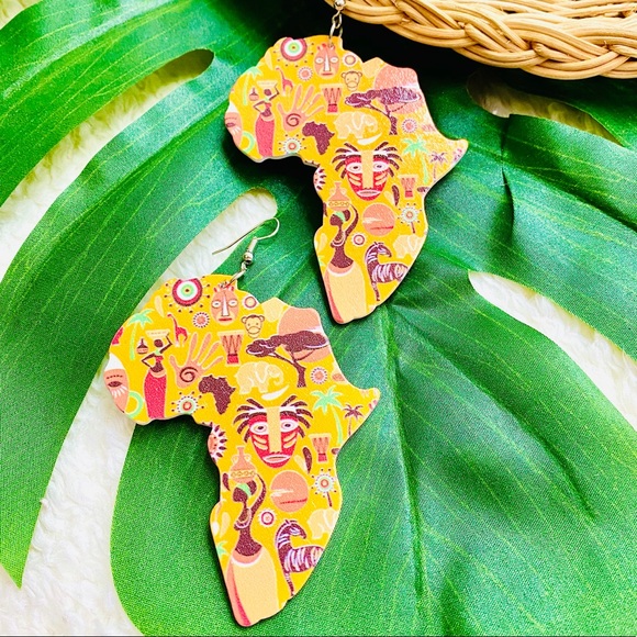 SEEING EYE Orange Hanging Drop Earrings - Picture 2 of 4